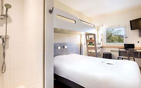 ibis budget Fréjus Capitou A8